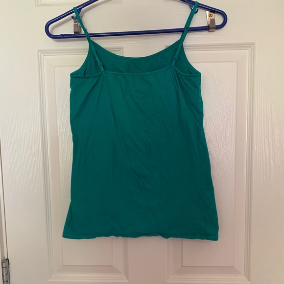 4/20$ 🌸Turquoise tank top - Picture 3 of 3